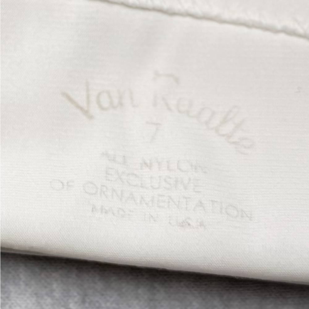Van Raalte Vintage (50s-60s) Formal Opera Length Pearls White & Black Gloves - Picture 16 of 16